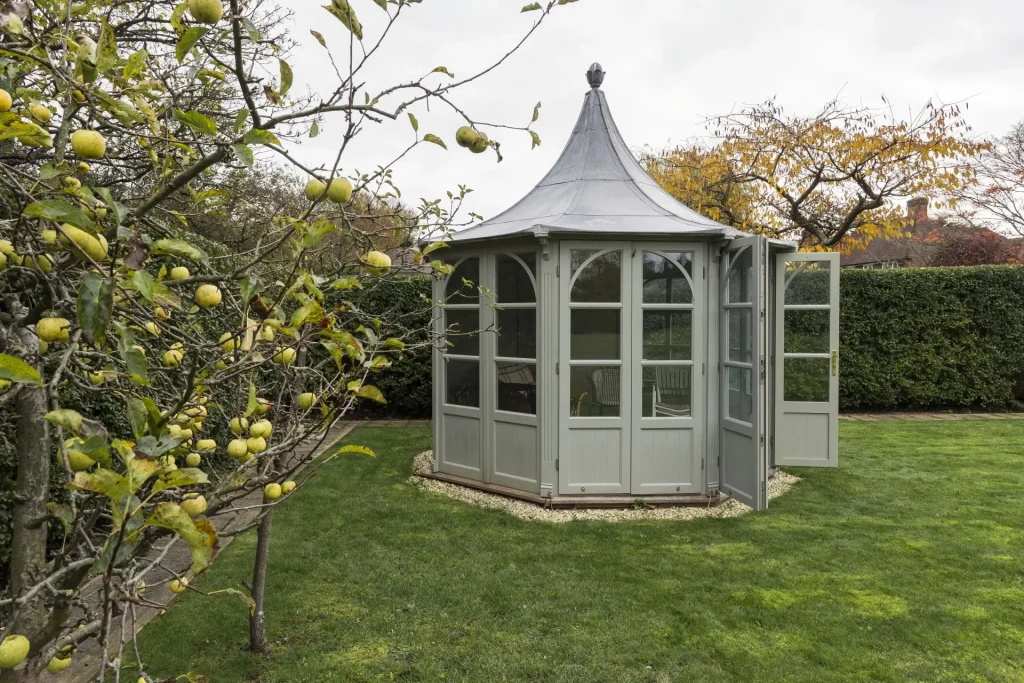 Outdoor Structures in Oxfordshire: Pergolas, Sheds, and Garden Rooms